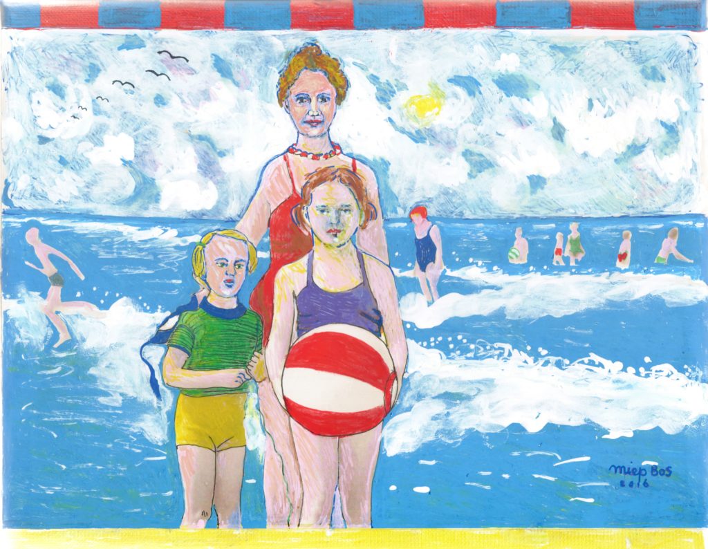 Aan het strand, herinnering aan de mooie zomers van weleer Miep Bos